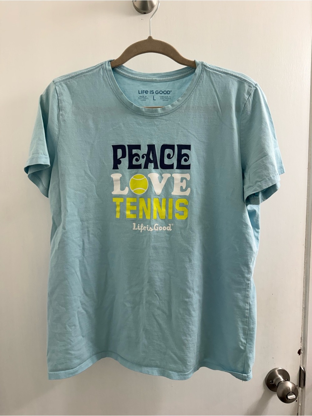 light blue Life is Good cotton t-shirt "Peace Love Tennis" size L